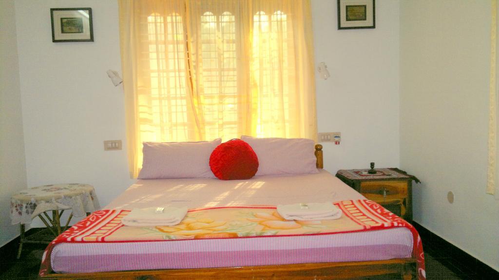 Ganesh House Homestay โกวาลัม ภายนอก รูปภาพ