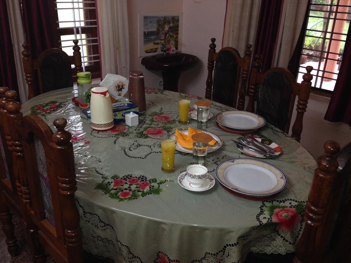 Ganesh House Homestay โกวาลัม ภายนอก รูปภาพ