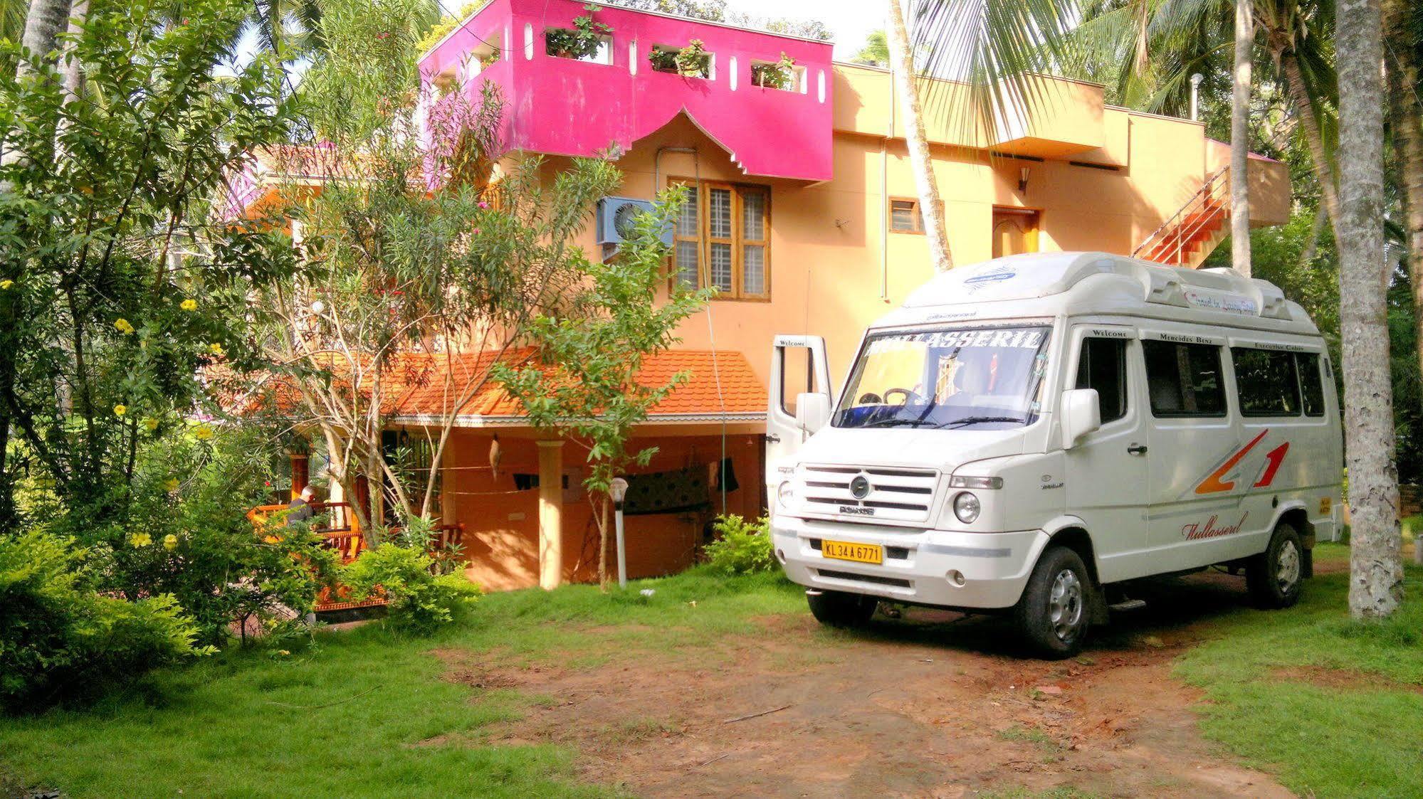 Ganesh House Homestay โกวาลัม ภายนอก รูปภาพ