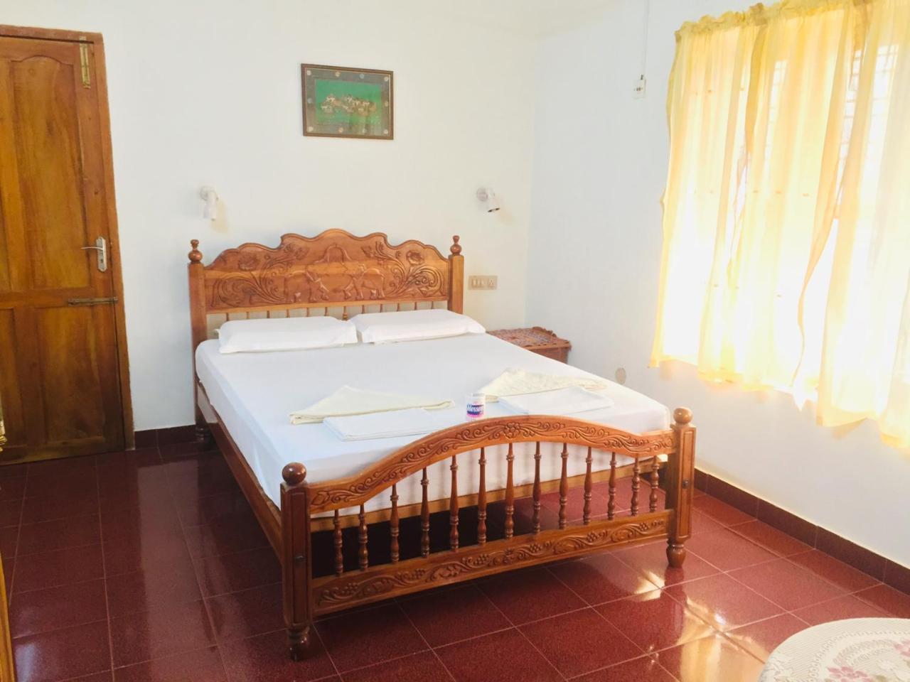 Ganesh House Homestay โกวาลัม ภายนอก รูปภาพ